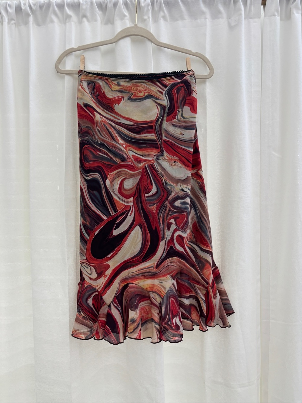 Women’s Red Marble Print Flared Skirt